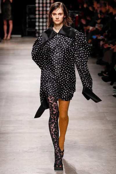 Look 41